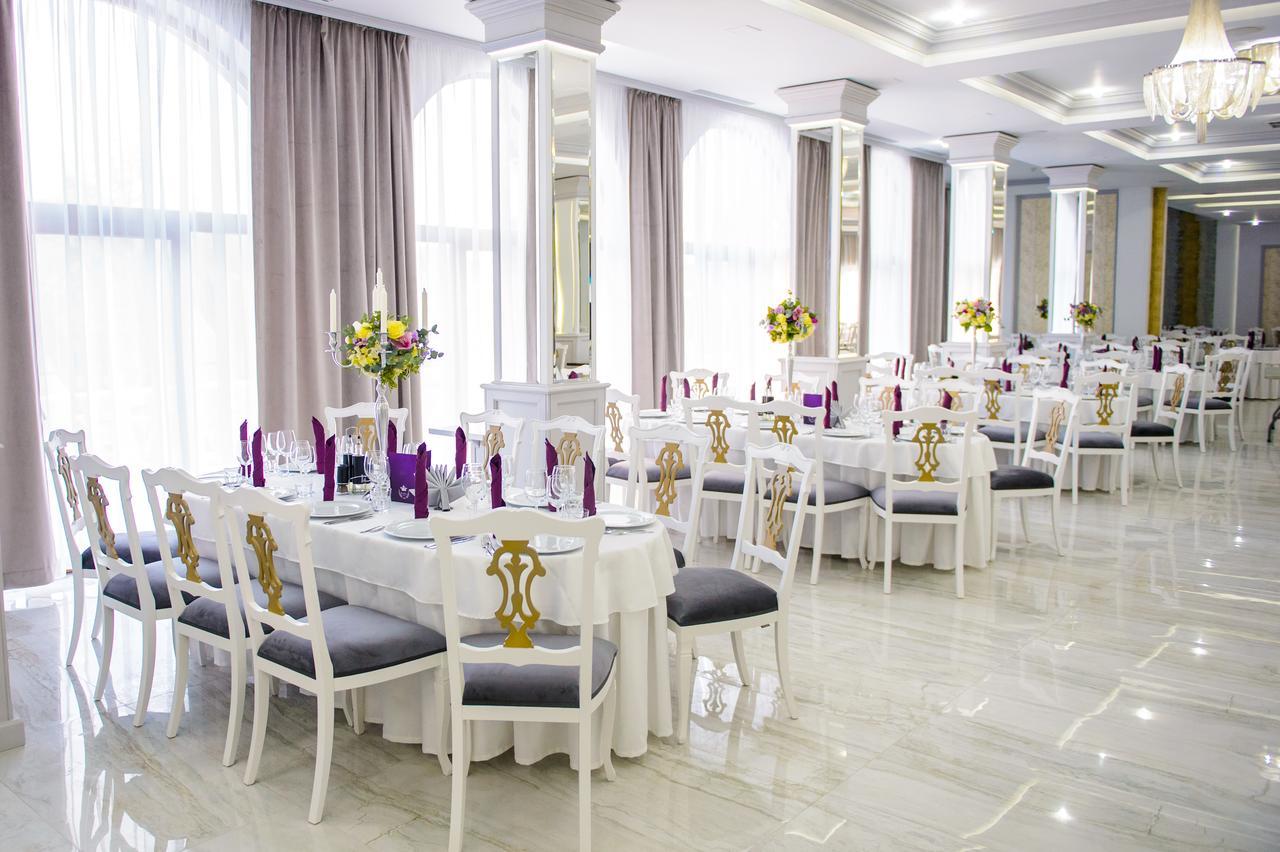 קלוז'-נאפוקה Royal Class Hotel מראה חיצוני תמונה